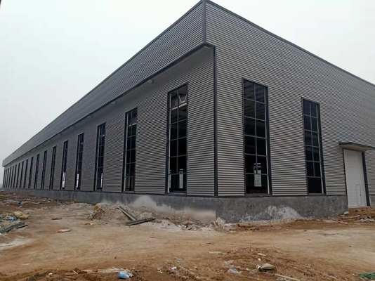 Xưởng kết cấu thép cán nóng Kho hàng sản xuất trước bằng kim loại