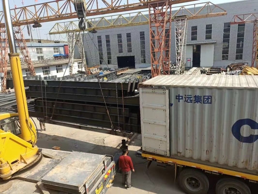 Nhà kho được sản xuất trước bằng thép lắp ghép đơn Ridge QB355